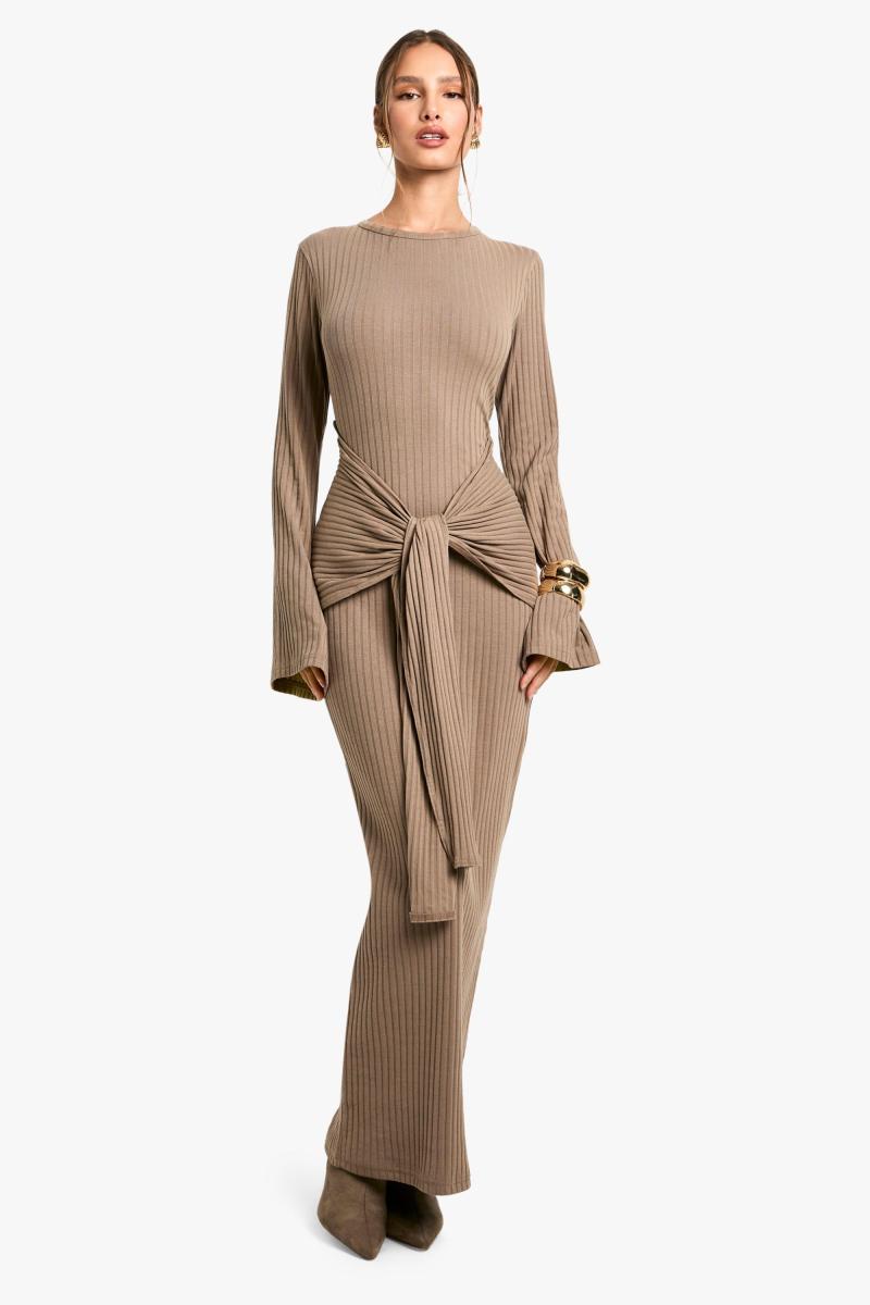 Сукня максі з широкими рюшами та краваткою