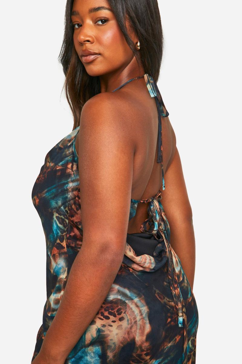 Плюс максі-сукня з вирізом із тваринним принтом