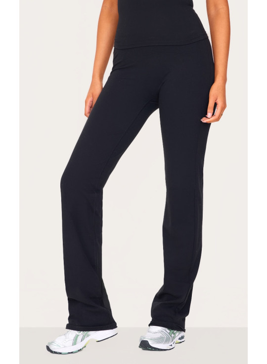 Високі чорні контурні скульптурні штани