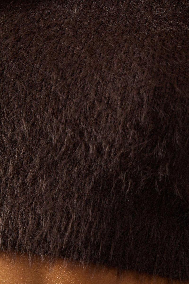 Пухнаста в'язана обрізана джемпер з довгими рукавами 