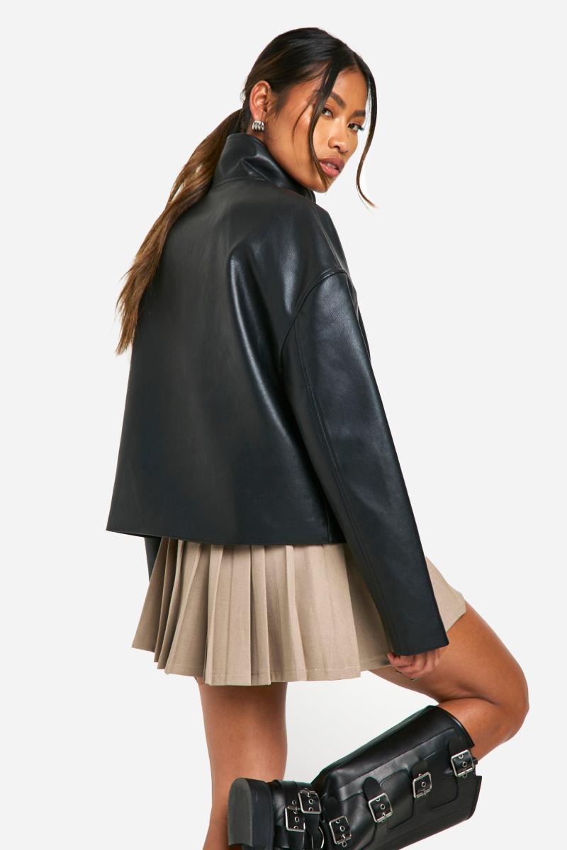 Шева шкіряна куртка з шийкою