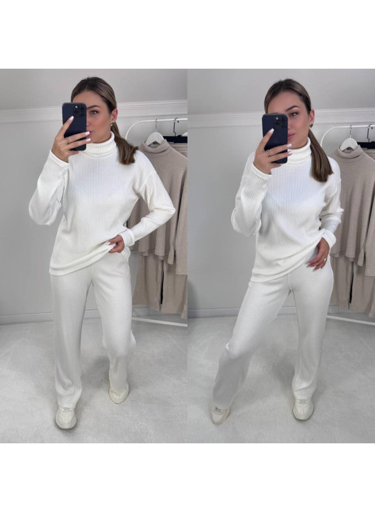 Трикотажний костюм в рубчик Трикотажний костюм в рубчик