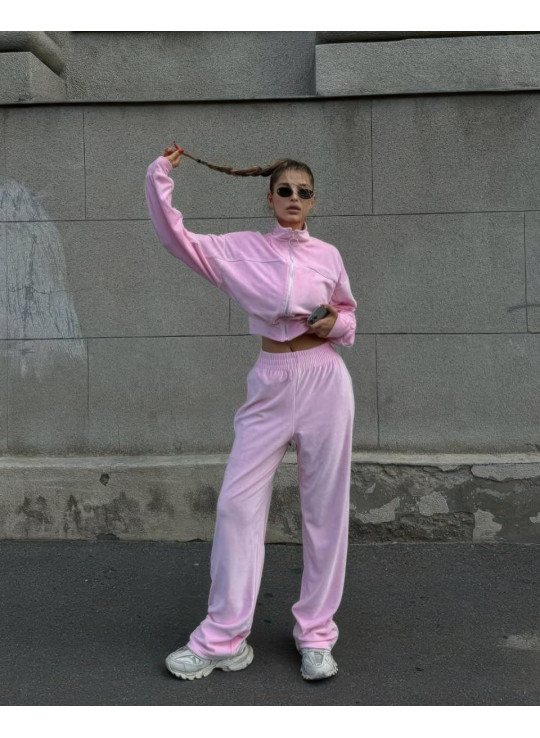 Велюровий костюм Велюровий костюм