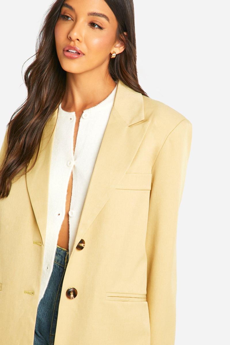 Одиночний послаблений пристосований блейзер