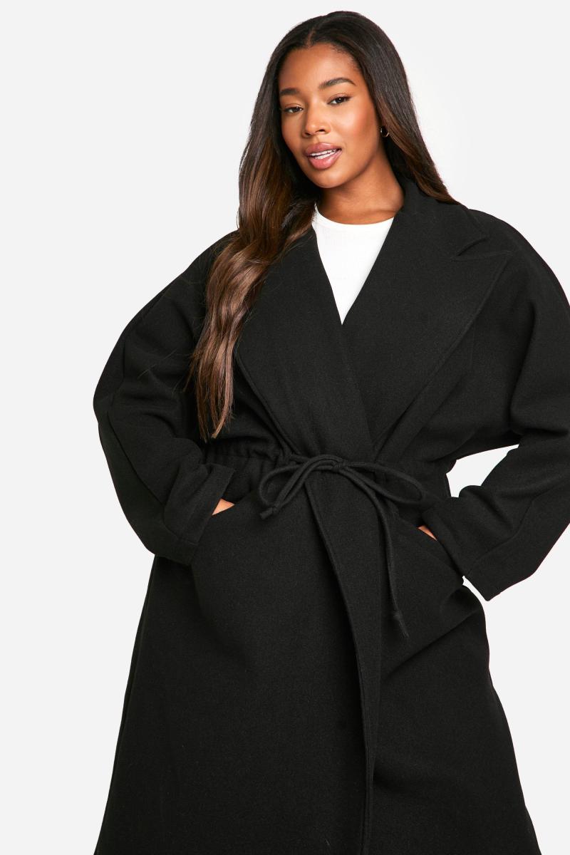 Вовняне пальто зі шнурком на талії