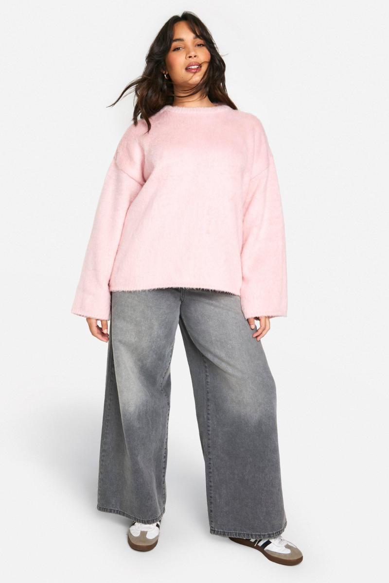 Плюс пухнастий трикотажний джемпер