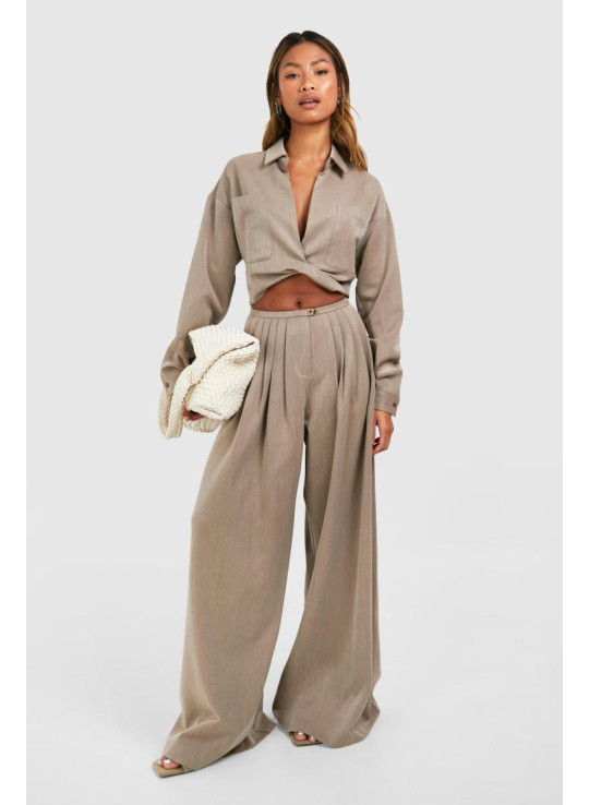 Широкі плісировані штани з низькою посадкою