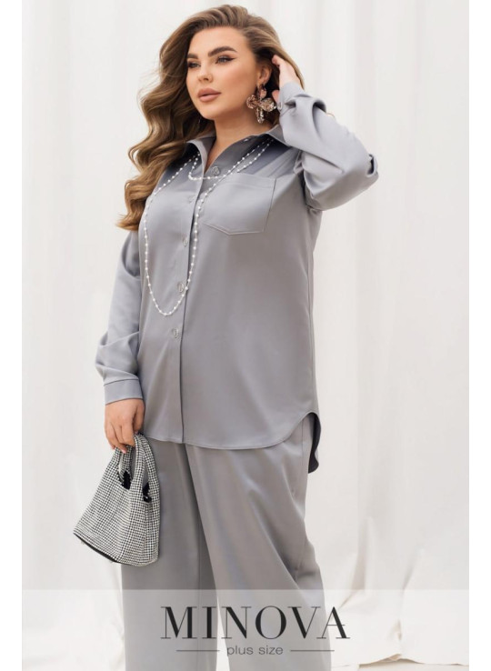 Святковий костюм із шовку 