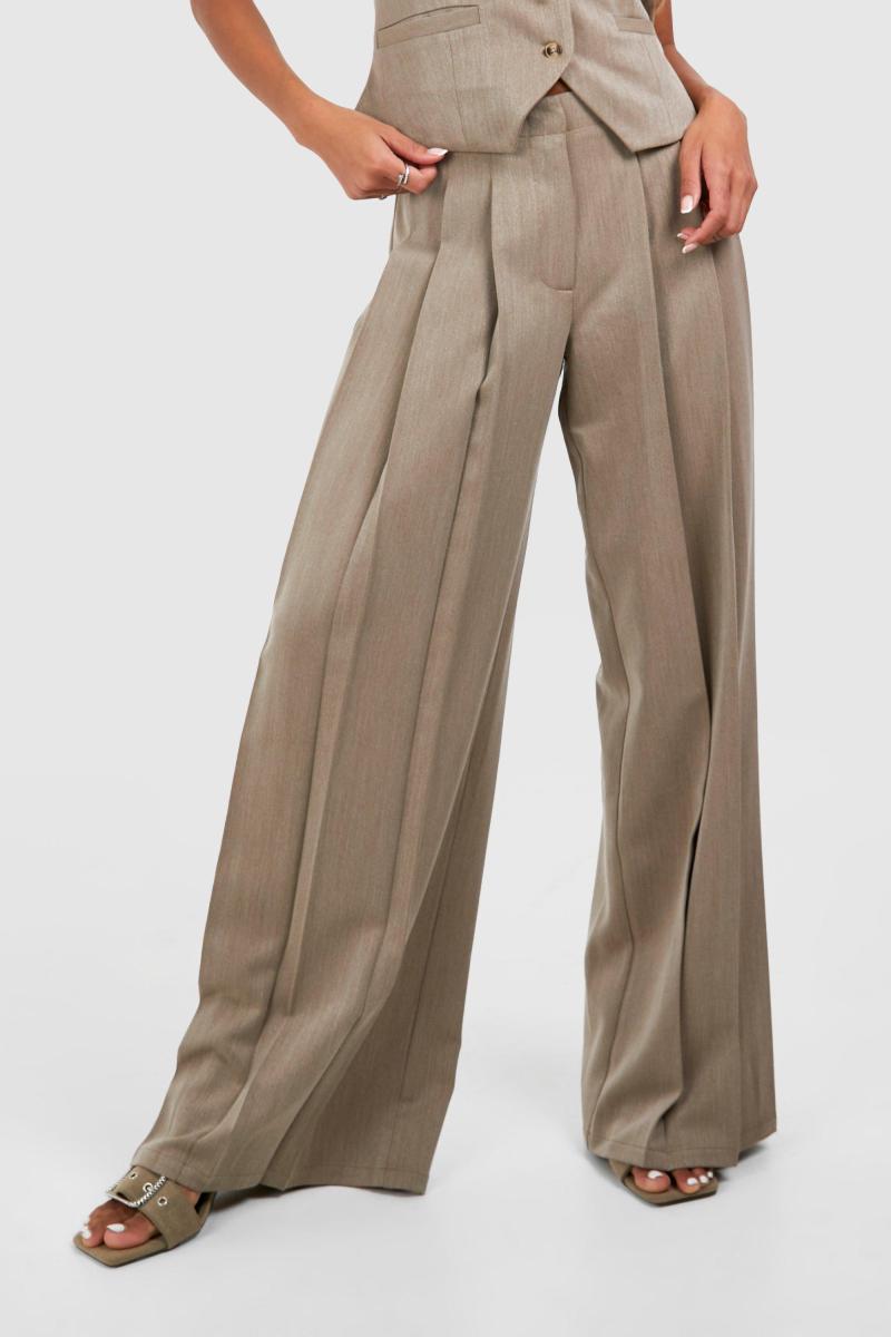 Широкі брюки зі складками