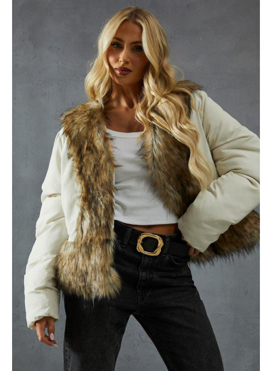 Пухне пальто з штучним хутром Пухне пальто з штучним хутром